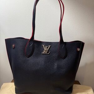 Louis Vuitton LockMe Go Tote Bag Grain Calf Leather Marine Rouge Navy